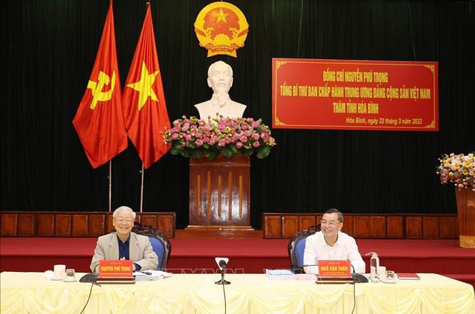 Tổng Bí thư Nguyễn Phú Trọng tại buổi làm việc với lãnh đạo tỉnh Hòa Bình. Ảnh: Trí Dũng/TTXVN