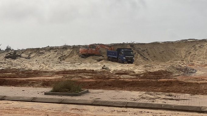 Dự án Xây dựng hạ tầng phát triển quỹ đất khu vực thôn Nhân Quang xã Nhân Trạch, huyện Bố Trạch (Quảng Bình) chưa có quyết định giao đất, chưa có giấy phép khai thác khoáng sản.