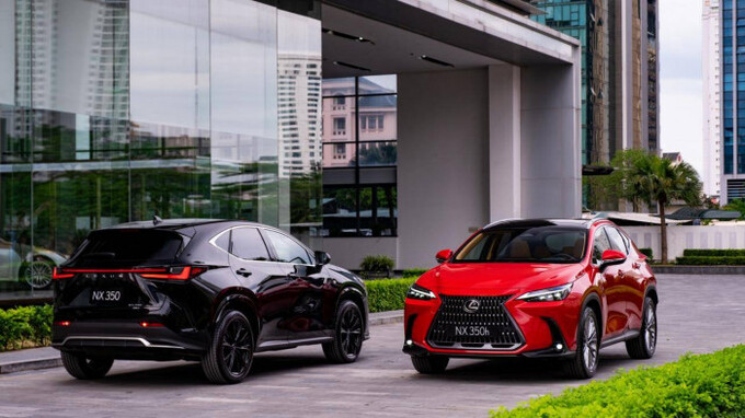 Lexus NX thế hệ 2 gây ấn tượng với 2 lựa chọn xe là NX 350h giá 3,010 tỷ đồng và NX 350 F SPORT với giá khoảng 3,3 tỷ đồng. Ảnh Lexus