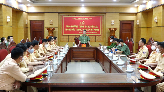 Buổi lễ do Đại tá Nguyễn Tiến Nam, Giám đốc Công an tỉnh Quảng Bình chủ trì