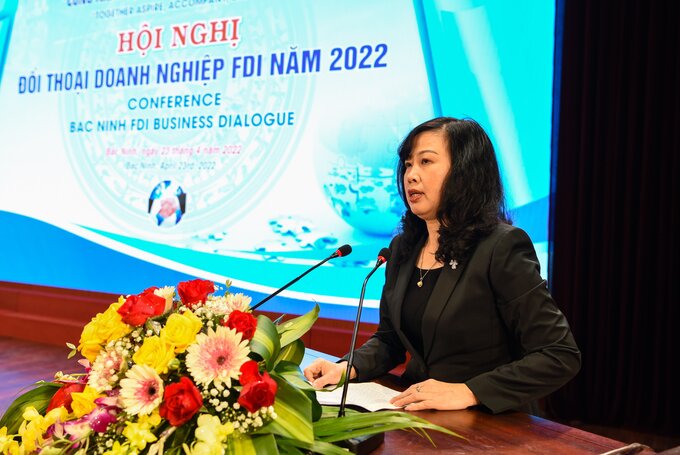 Bí thư Tỉnh ủy Bắc Ninh Đào Hồng Lan phát biểu khai mạc hội nghị.