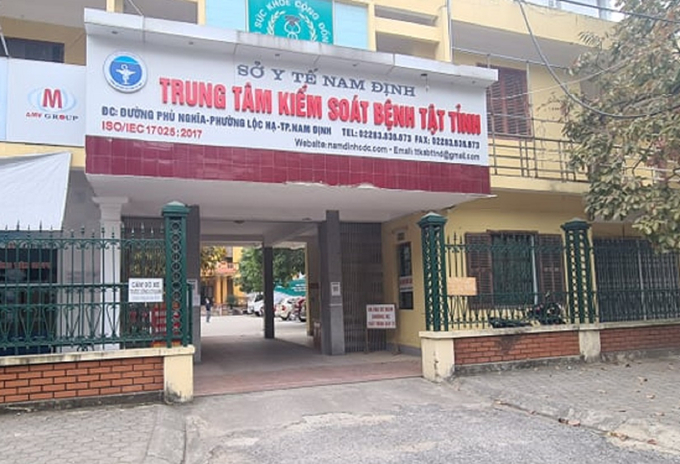 UBND tỉnh Nam Định, Sở Y tế tỉnh Nam Định đã giao cho CDC Nam Định triển khai mua hàng hóa, sinh phẩm xét nghiệm phục vụ công tác phòng, chống dịch COVID-19