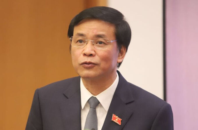 Ông Nguyễn Hạnh Phúc sinh năm 1959, từng giữ các vị trí quan trọng trong bộ máy nhà nước