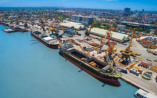 Cảng Trần Đề có thể tiếp nhận tàu tổng hợp, container lên đến 100.000 tấn, tàu hàng rời đến 160.000 tấn