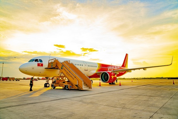 Năm 2021, Vietjet đã thực hiện gần 42.000 chuyến bay và vận chuyển 5,4 triệu lượt khách trên hơn 50 đường bay. Khối lượng hàng hóa vận chuyển hơn 66.000 tấn và doanh thu tiếp tục ghi nhận mức tăng trưởng nhanh, trên 200% so với cùng kỳ