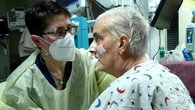 Người đàn ông được cấy ghép tim lợn lần đầu tiên trên thế giới đã qua đời sau 2 tháng. Ảnh CNA