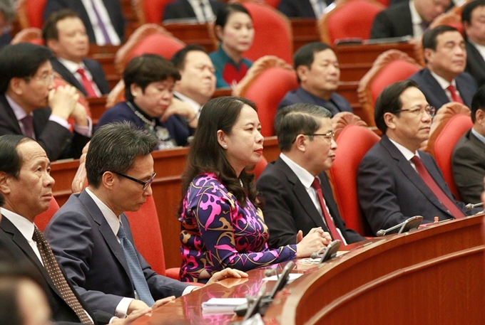 Hội nghị đã thông qua nhiều nội dung quan trọng về xây dựng Đảng và phát triển kinh tế.