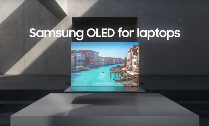 Razer là hãng tiên phong sử dụng màn hình Samsung OLED 240Hz cho dòng laptop của mình. Ảnh Samsung