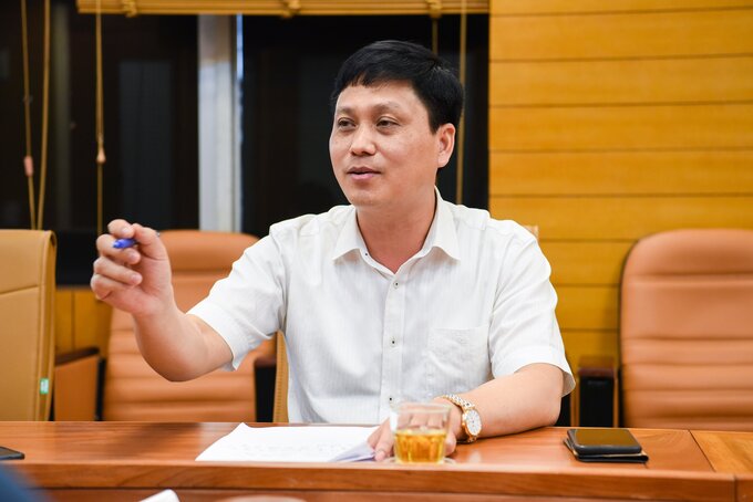 Ông Nguyễn Ngọc Hiếu – Trưởng phòng Quản lý đô thị thành phố Bắc Ninh trả lời với phóng viên báo chí.