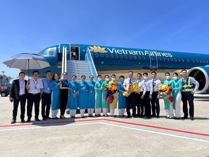 Vietnam Airlines trở thành hãng hàng không đầu tiên kết nối “đảo quốc sư tử” với thành phố biển miền Trung xinh đẹp.