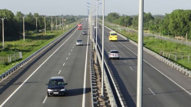 Triển khai các Nghị quyết của Quốc hội về một số dự án đường giao thông