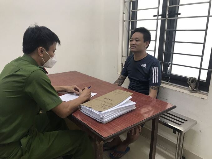 Nguyễn Kim Thịnh tại cơ quan công an