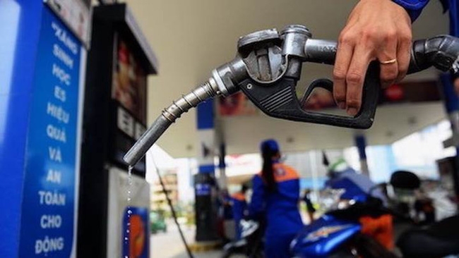 Giá xăng dầu giảm sớm hơn theo kỳ điều hành thông thường