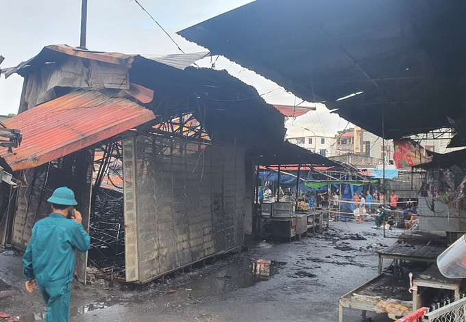 Hiện trường nơi xảy ra vụ cháy tại chợ Đọ Xá, TP Bắc Ninh.