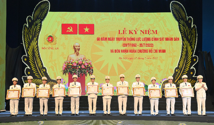 Công an Thừa Thiên - Huế vinh dự đón nhận Huân chương Bảo vệ Tổ quốc hạng Nhì