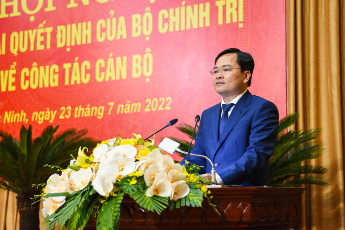 Tân Bí thư Tỉnh ủy Bắc Ninh Nguyễn Anh Tuấn phát biểu tại hội nghị