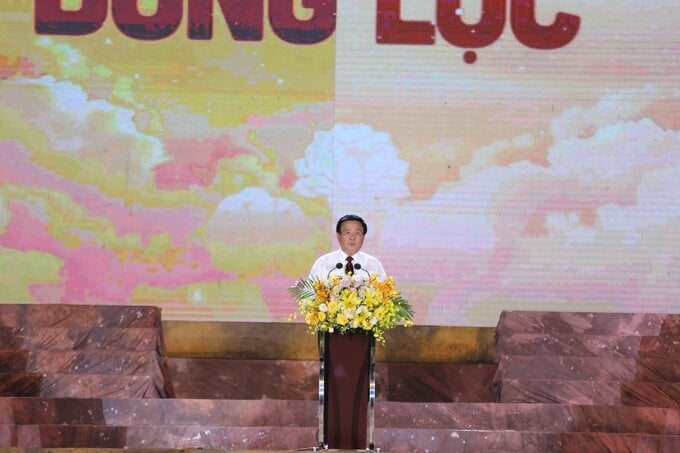 Ủy viên Bộ Chính trị, Giám đốc Học viện Chính trị Quốc gia Hồ Chí Minh Nguyễn Xuân Thắng phát biểu tại chương trình