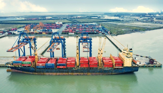 Tháo gỡ khó khăn về đóng phí sử dụng hạ tầng khu vực cửa khẩu cảng biển tại thành phố Hải Phòng và Thành phố Hồ Chí Minh