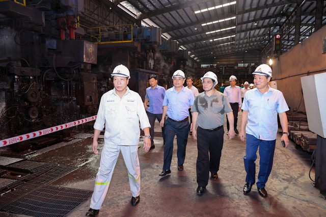 Thủ tướng trực tiếp kiểm tra hiện trạng Nhà máy Cán thép Thái Trung của Tisco