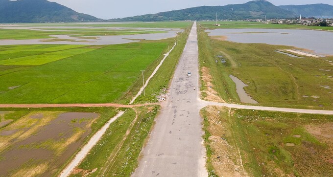 Quốc lộ 12C đoạn qua Hà Tĩnh hiện đang bị xuống cấp nghiêm trọng