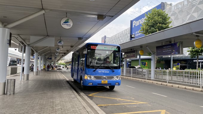 Việc tăng cường các tuyến xe buýt vào khu vực sân bay để giúp giảm tải áp lực, phục vụ nhu cầu đi lại cho hành khách là rất cần thiết
