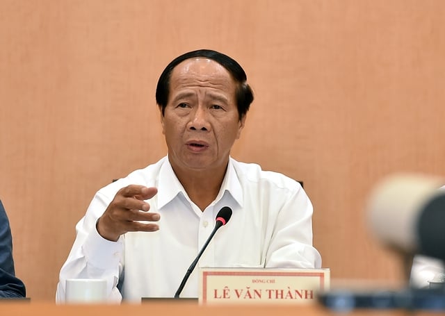 Phó Thủ tướng Chính phủ Lê Văn Thành tại buổi làm việc với lãnh đạo thành phố Hà Nội về kiểm tra, đôn đốc, tháo gỡ khó khăn, vướng mắc và đẩy mạnh giải ngân vốn đầu tư công năm 2022