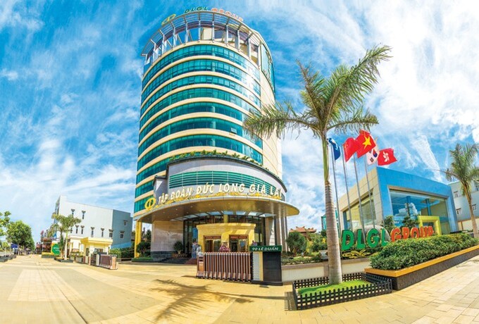 Công ty Cổ phần Tập đoàn Đức Long Gia Lai là một trong những Tập đoàn kinh tế tư nhân hàng đầu của Việt Nam