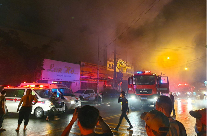 Rất nhiều người được cứu khi chạy lên sân thượng khi đám cháy xảy ra