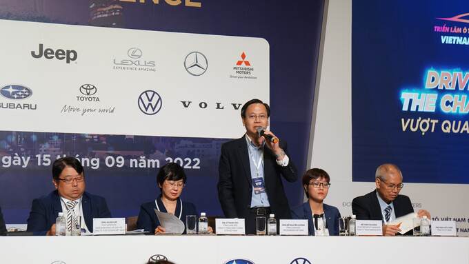 Ông Đỗ Nguyễn Vương - Tổng Giám đốc Volkswagen Việt Nam chia sẻ trong buổi họp báo