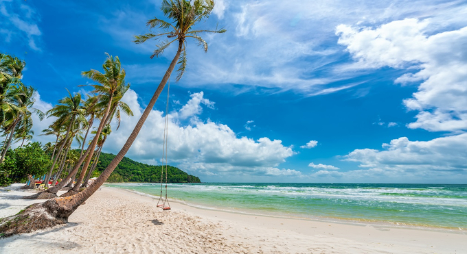 Bãi Sao là bãi biển nổi tiếng hàng đầu đảo Ngọc. Ảnh Shutterstock