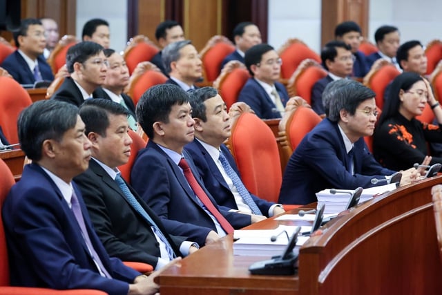 Các đại biểu dự phiên bế mạc Hội nghị Trung ương 6 - Ảnh: VGP/Nhật Băc
