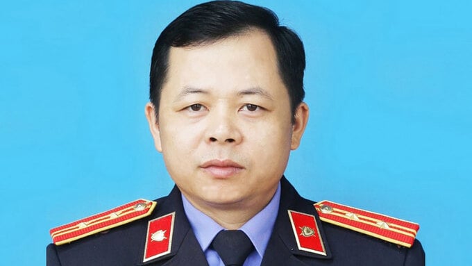 Khai trừ Đảng ông Vi Đức Ninh - Viện trưởng VKSND huyện Lục Ngạn nhận hối lộ.