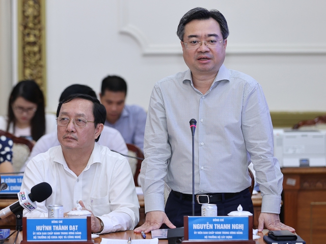 Bộ trưởng Xây dựng Nguyễn Thanh Nghị thống nhất cao với báo cáo của Chủ tịch UBND TPHCM - Ảnh: VGP/Nhật Bắc