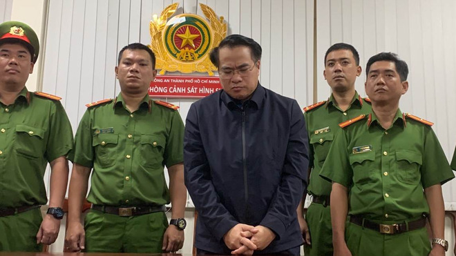 Ông Đặng Việt Hà vừa bị lực lượng chức năng bắt giữ (Ảnh: CACC).