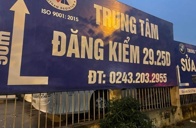 Bộ trưởng Nguyễn Văn Thắng yêu cầu Cục Đăng kiểm Việt Nam tập trung tháo gỡ tình trạng ùn tắc đăng kiểm, quyết tâm không làm gián đoạn nhu cầu đi lại, vận chuyển của người dân, doanh nghiệp.