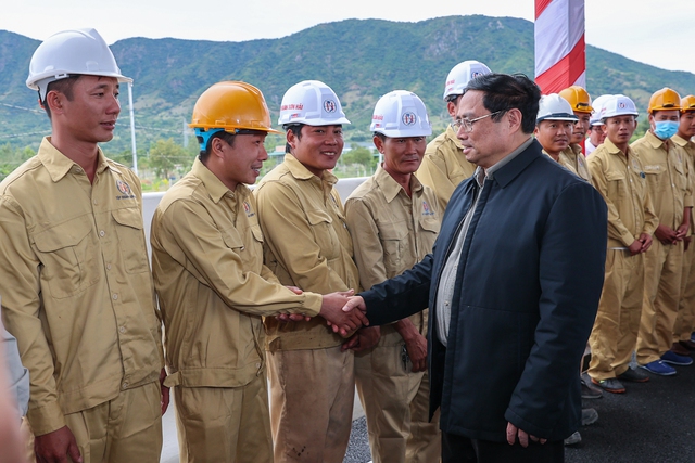 Dự án Nha Trang – Cam Lâm đã bàn giao 49/49,1 km, đạt 99,8%. Dự án cơ bản đáp ứng tiến độ, nhà đầu tư cam kết rút ngắn tiến độ 3 tháng.