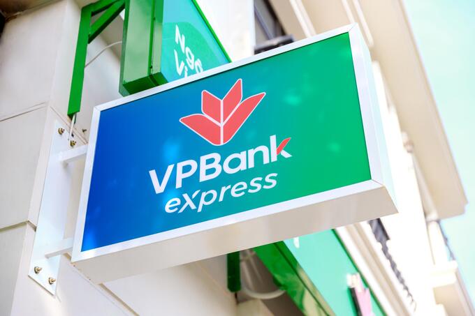 Tổng giá trị quà tặng VPBank tri ân khách hàng gửi tiết kiệm tại chương trình “Gửi 1 được 3, bao la ưu đãi” lên tới khoảng 1,6 tỷ đồng.