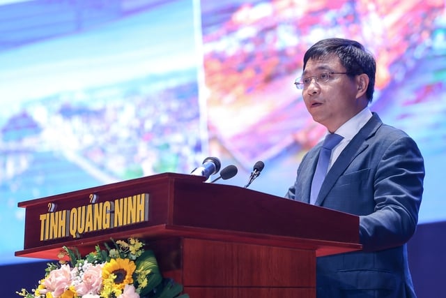 Bộ trưởng Bộ Giao thông vận tải Nguyễn Văn Thắng: Tập trung mọi nguồn lực để phát triển kết cấu hạ tầng giao thông Vùng Đồng bằng sông Hồng - Ảnh VGP/Nhật Bắc