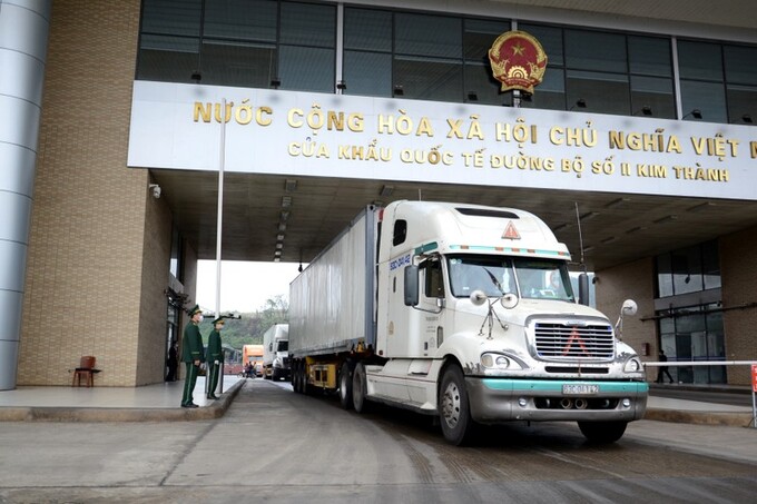 thống nhất bổ sung 02 cặp cửa khẩu và 15 tuyến đường vận tải đường bộ quốc tế Việt - Trung.