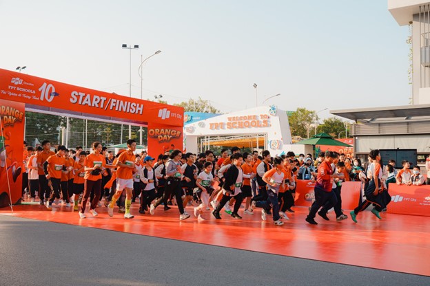 Giải chạy Orange Day thu hút sự tham gia của gần 14.000 người