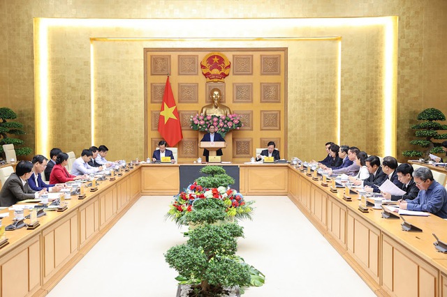 Thủ tướng Phạm Minh Chính cũng nhấn mạnh một số vấn đề cần lưu ý trong việc đầu tư xây dựng 2 tuyến cao tốc về công tác chuẩn bị đấu tư, về thiết kế và tổ chức thực hiện.