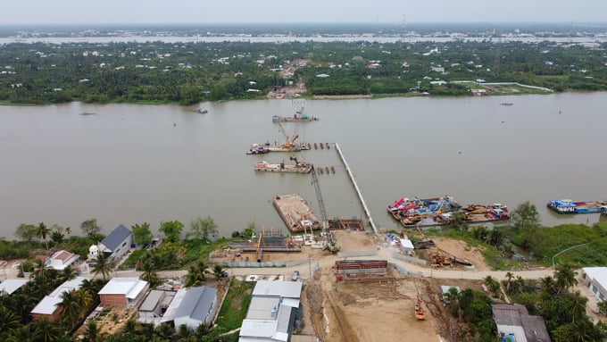 Tổng mức đầu tư dự án cầu Rạch Miễu 2 nối hai tỉnh Tiền Giang và Bến Tre đi các tỉnh đồng bằng sông Cửu Long vừa được đề xuất điều chỉnh từ 5.200 tỷ đồng lên 6.800 tỷ đồng