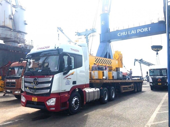 Vận chuyển hàng thiết bị từ cảng Chu Lai đến KCN Hòa Phát (Quảng Ngãi)