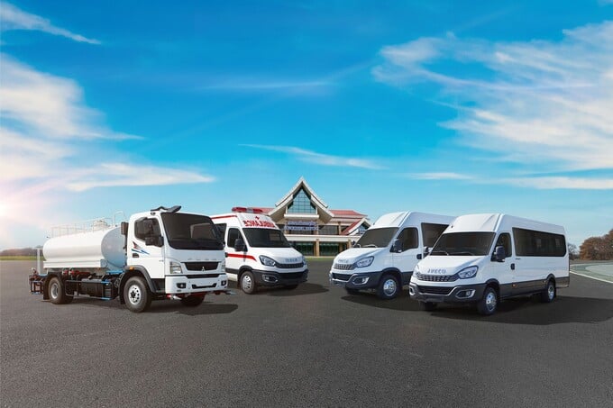 THACO AUTO vừa xuất khẩu lô xe chuyên dụng phục vụ nhu cầu sử dụng chuyên biệt tại sân bay NongKhang