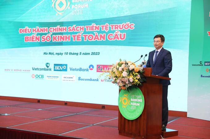 Phó thống đốc Phạm Thanh Hà phát biểu tại diễn đàn