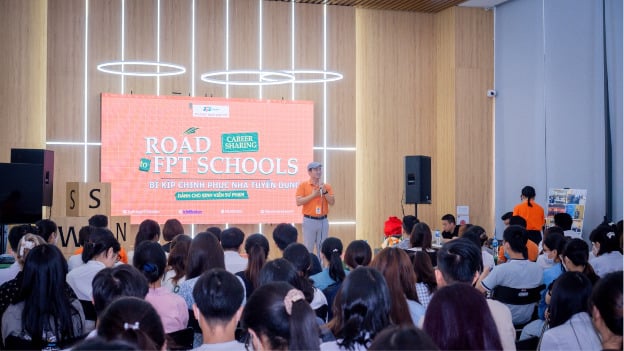 Ngày18/5, Bộ phận Tuyển dụng FPT Education đã tổ chức Career Sharing 'Road to FPT Schools: Bí kíp chinh phục Nhà tuyển dụng' dành riêng cho sinh viên sư phạm sắp tốt nghiệp