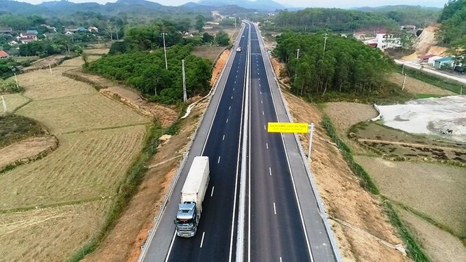 'Quy định về việc quản lý, khai thác và bảo trì đối với các tuyến đường cao tốc đưa vào khai thác tạm', dự kiến ban hành trong tháng 5/2023