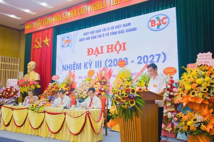 Ông Nguyễn Văn Sơn- Chủ tịch Hiệp hội Vận tải ô tô tỉnh Bắc Giang nhiệm kỳ 2023-2027: Phải tăng cường phối hợp giữa các đơn vị thành viên trong Hiệp hội để hỗ trợ lẫn nhau, cùng nhau tháo gỡ những khó khăn vướng mắc để phát triển hoạt động kinh doanh