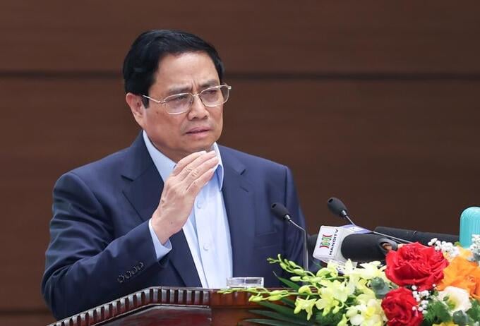 Thủ tướng Chính phủ Phạm Minh Chính ban hành công điện số 517/CĐ-TTg về việc thực hiện các giải pháp bảo đảm cung ứng điện mùa khô năm 2023 và thời gian tới.