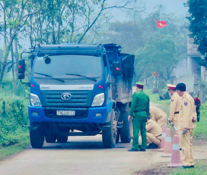 Công an huyện Tuyên Hóa đã huy động tối đa lực lượng, phương tiện, trang thiết bị tăng cường tuần tra, kiểm soát và xử lý nghiêm các hành vi vi phạm